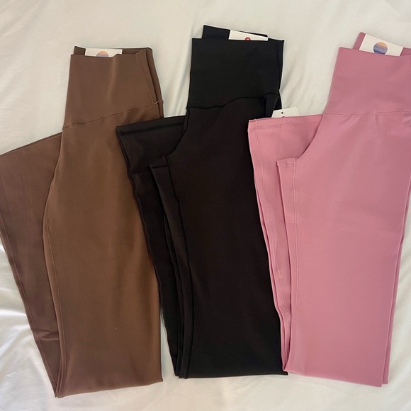 Buttery Soft Leggings in Brown, Black, and Pink - Picture 2 of 7